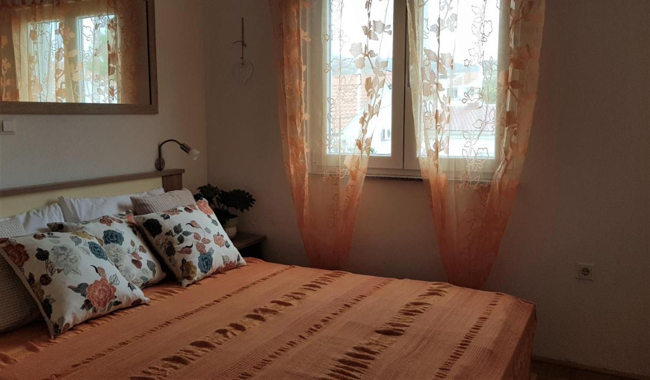 Apartmani Villa Lilliana Tribalj Exterior foto