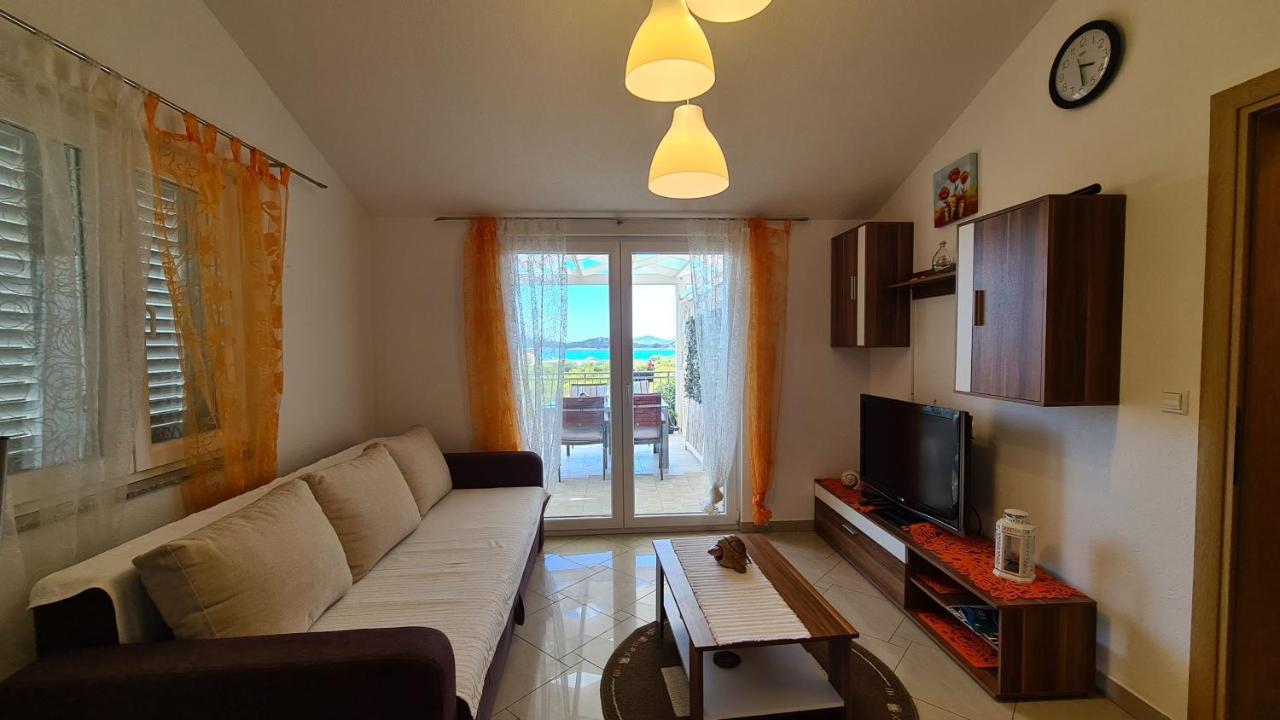 Apartmani Villa Lilliana Tribalj Exterior foto